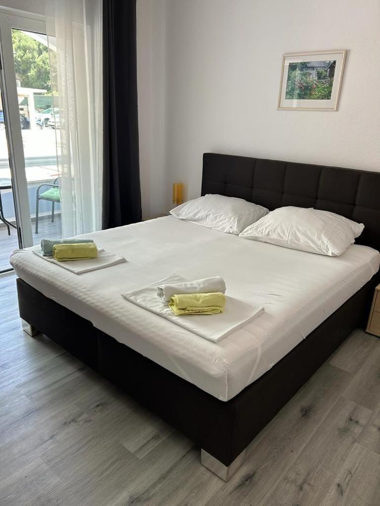 Apartmani Jukanovic Baška Voda Eksteriør billede